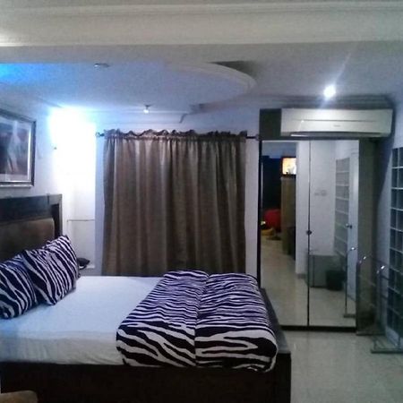 Theodawn Hotels @ Suite 29 이케야 외부 사진