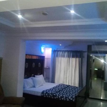 Theodawn Hotels @ Suite 29 이케야 외부 사진